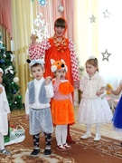 Новогодний праздник во второй младшей группе