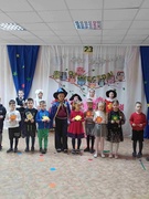 Школьники в гостях у дошколят