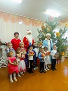 Новогодний утренник в разновозрастной группе от 3 до 6 лет