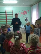 "В центре внимания дети"