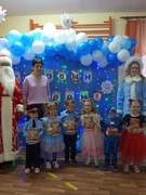 Новогодний праздник в интегрированной группе "Волшебный колосок"