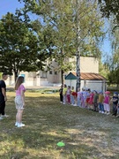 04.09.2025 В рамках недели спорта в учреждении образования состоялись спортивно игровые эстафеты среди учащихся детского сада и учащихся 1,2 класса.