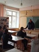 Профарыентацыйная гутарка з майорам міліцыі Ю. В. Васюхна.
