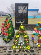 Возложение венков к памятнику  "Погибшим односельчанам в годы Великой Отечественной войны"