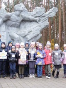 Праздник октябрятской звёздочки «На пути в страну октябрят». Торжественный приём в октябрята.