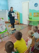 Инспектор РОЧС в гостях у воспитанников детского сада