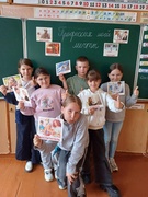 В шестой школьный день в ГУО "Средняя школа №3 г.Хойники" для учащихся начальных классов прошла познавательная игра "Профессиямоей мечты"