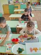 Отпечаток листьями, старшая группа
