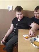 Фантазеры готовят бутерброд