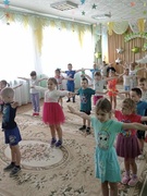 Музыкально-спортивный праздник "Здравствуй, солнце, здравствуй, лето!"