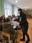 В Комаровичской средней школе проведено родительское собрание на тему: «Ответственность за участие в несанкционированных  массовых мероприятиях. Манипуляция посредством социальных сетей» с вручением памяток.