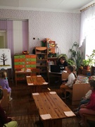 Занятие в средней группе по образовательной области "Изобразительное искусство"