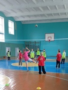 в программе Дня здоровья спортивное мероприятие "Пионербол"