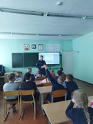 Не оставляйте детей одних!