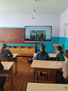 В рамках республиканской декады гражданско-патриотических дел "Афганистан в судьбах наших земляков" учащиеся  "Комаровичская средняя школа" посетили сельскую библиотеку, в которой прошла встреча с воином-интернационалистом Макейчиком Адамом Тихоновичем. Т