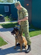 С профессиональным праздником- Днем пограничника- военнослужащих заставы "Комарин",  которые с честью  охраняют  рубежи нашей Родины,  поздравили миротворцы ГУО "Комаринская средняя школа имени П.И.Шпетного"