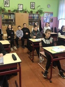 29.11.2024 в учреждении образования состоялась встреча учащихся  с Мурашка Диной Михайловной, фельдшером Движковского ФАПа, по профилактике алкоголизма среди подростков, СПИДа