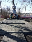 Участие работников Якимослободской школы в районном субботнике.Спасибо.