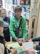 Бригада по ремонту библиотечного фонда