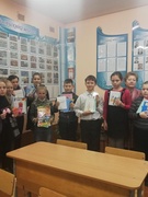 Участие учащихся 5 класса в благотворительных акциях "Чудеса на Рождество" и "Соберём подарок детям"