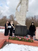 Участие в наведении порядка у памятника