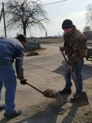 Трудовой коллектив школы на областном субботнике