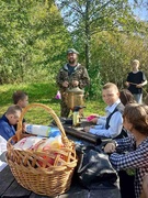 Школьный туризм — это не просто выезд на природу, это школа жизни, где каждый ученик становится исследователем, товарищем и мастером на все руки