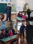 25.02 в ГУО"Хлупинская базовая школа" начальник ИДН  Дорошко Я.С. и участковый инспектор Житковичского РОВД Авдейчик А.А. провели беседу с учащимися и работниками учреждения по теме "Кибербезопасность"