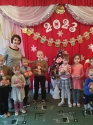 Віншаванне выхаванцаў дзіцячага сада і навучэнцаў 1 класа з Новым Годам і Калядамі ад адміністрацыі ААТ "Камаравічы"