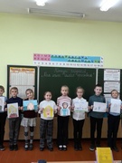 16.10. 2024  - конкурс рисунков «Моя мама самая красивая» в 3 «Б» классе