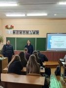 В рамках проекта «Школа Активного Гражданина» учащиеся 10-11 класса обсудили тему: «Быть достойным гражданином Республики Беларусь – значит грамотно пользоваться своими правами, честно и добросовестно исполнять свои обязанности».