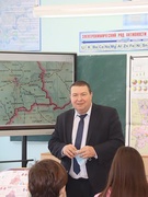 Ответственность за сбыт наркотиков, общение в мессенджерах и чатах, курение: Евгений Миткевич посетил СШ №1