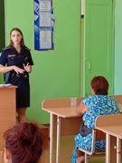 Выступление участкового инспектора ИДН Наровлянского РОВД Мельниченко Д. В. по теме "Профилактические аспекты воспитания несовершеннолетних и их родителей"  на организационном родительском собрании 30.08.2024