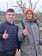 Члены БРСМ в шестой школьный день приняли участие в акциях