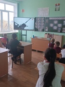 Классный час на тему "11 апреля-Международный день освобождения узников фашистских концлагерей""