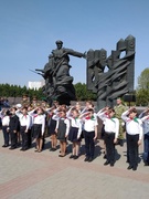 На городском митинге, посвященном Государственного Герба и Государственного Флага Республики Беларусь, наши учащиеся приняты в пионеры