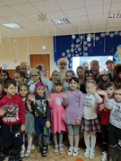 Показ новогодних сказок