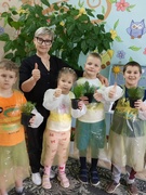 Высаживание черенков в дошкольном лесничестве