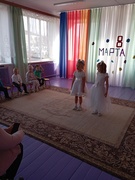 Свята " Усе кветкі для мамы!"