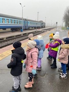 ВАГОНЧИК ТРОНЕТСЯ,  ПЕРРОН ОСТАНЕТСЯ!