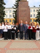 Учащийся нашей школы Атаманчук Иван принял участие в торжественной церемонии прощания с пионерским галстуком и вступления в ряды ОО "БРСМ", посвященной 20-летию ОО "БРСМ" и Дню народного единства.