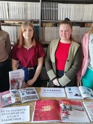 Книжная выставка в школьной библиотеке «Есть память, которой не будет забвенья…»