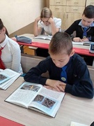 Классный час "Память сильнее времени"