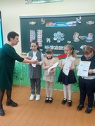 2апреля в учреждении образования прошел единый информационный урок ко Дню единения народов Беларуси и России.