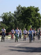 В преддверии Дня Независимости Республики Беларусь, 79-й годовщины освобождения страны от немецко-фашистских захватчиков в Лельчицах состоялся велопробег.