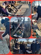 Возложение цветов у братской могилы