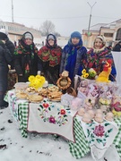 Масленица красна блинами