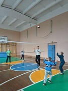 Спортивная игра: пионербол