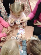 Занятак з элементамі трэнінгу «Мае сябры-памочнікі:ручкі,ножкі,ўсмешка»