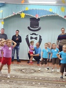 Праздник в старших группах ко Дню отца